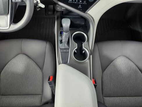Used 2023 Toyota Camry LE image 20