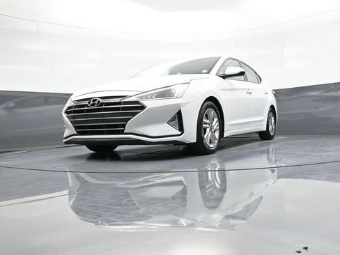 Used 2019 Hyundai Elantra SEL FWD image 25