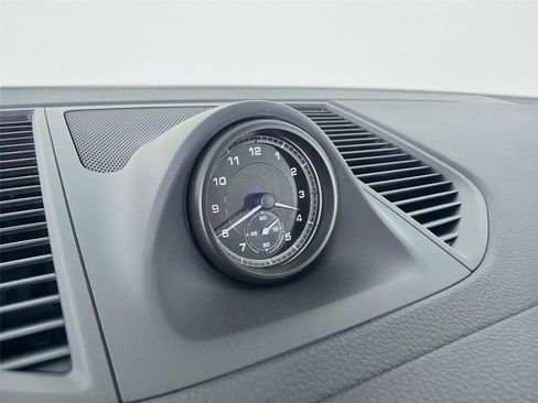 New 2026 Porsche Macan Turbo image 17