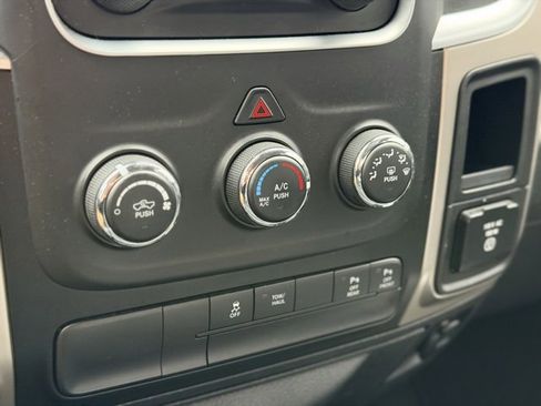 Used 2014 RAM 1500 Big Horn image 14