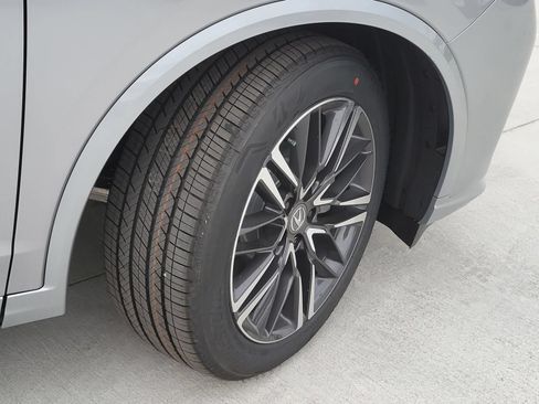 New 2026 Acura MDX SH-AWD w/ Advance Package image 7