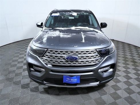 Certified 2023 Ford Explorer Limited w/ Equipment Group 301A image 3