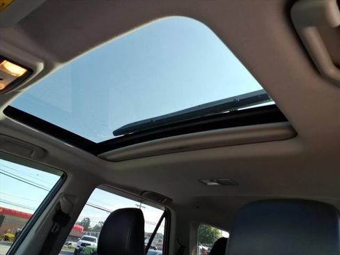 Used 2018 Toyota 4Runner SR5 Premium AWD/4WD image 17