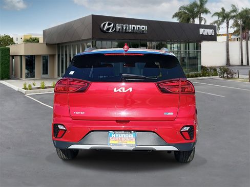 Used 2022 Kia Niro EX Premium image 4