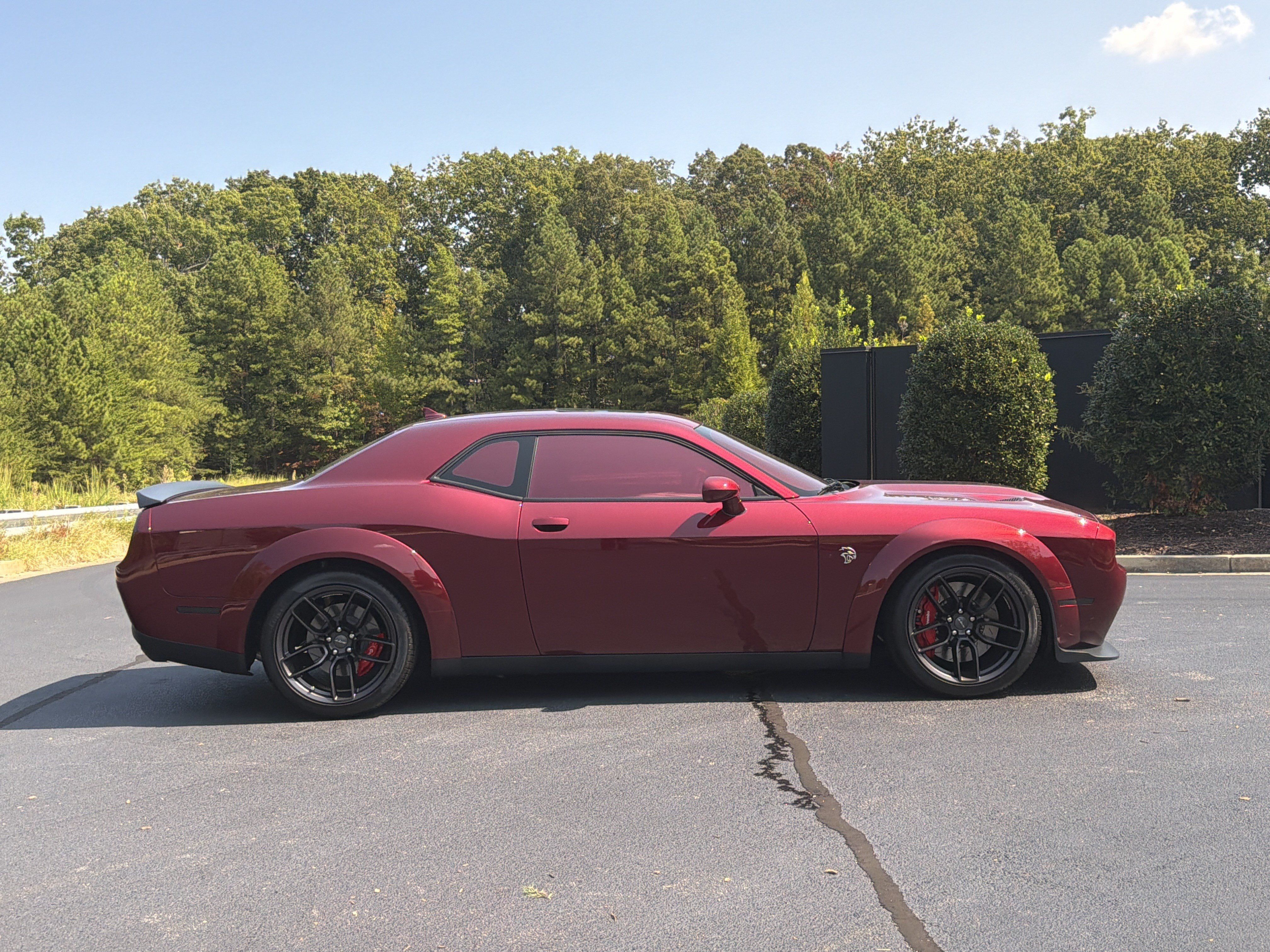 Used 2018 Dodge Challenger SRT Hellcat RWD image 5