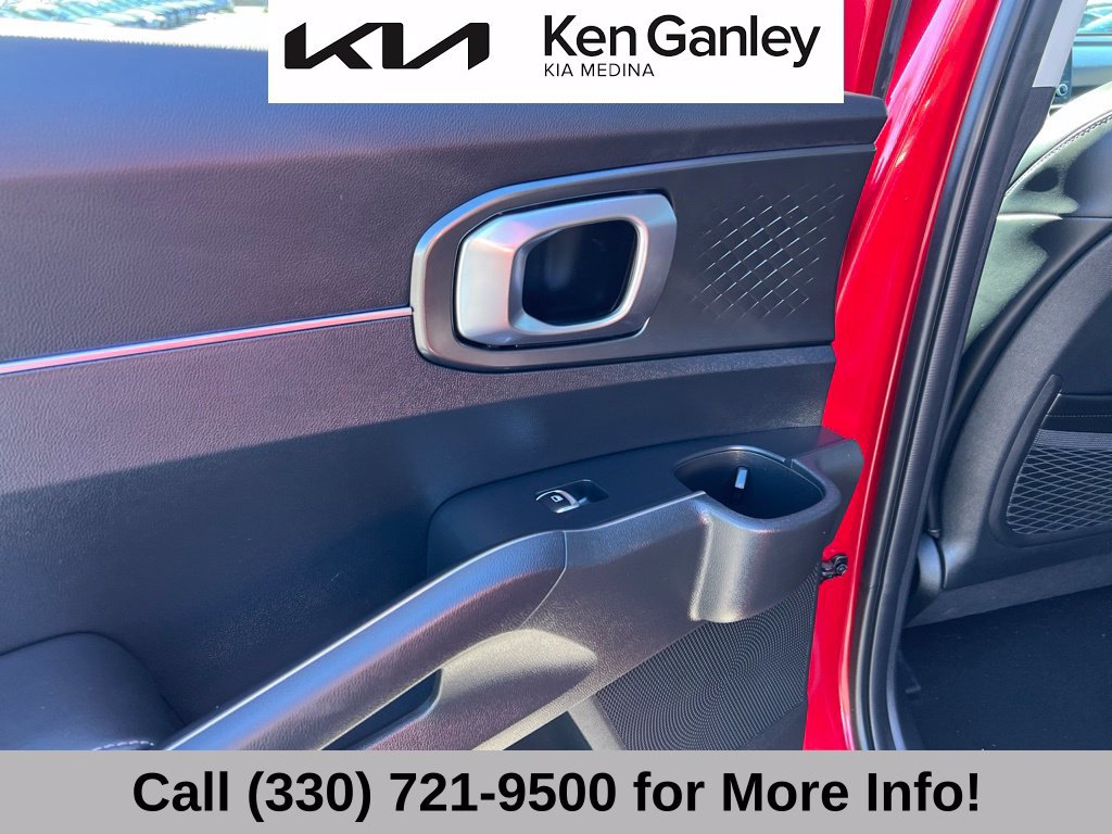 Certified 2022 Kia Sorento S AWD/4WD image 45