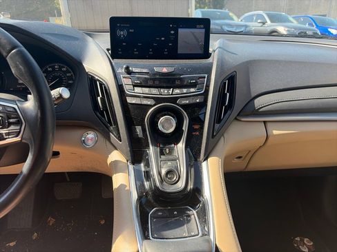 Used 2019 Acura RDX w/ Technology Package FWD image 12