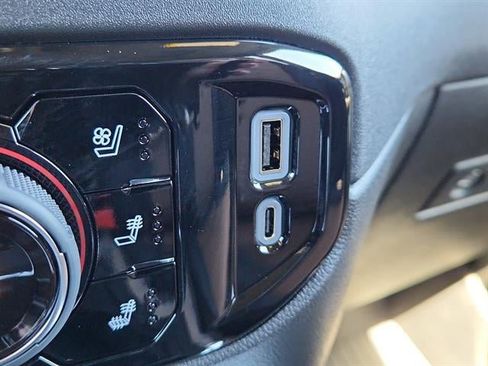 New 2026 Chevrolet Silverado 1500 High Country w/ Technology Package AWD/4WD image 18