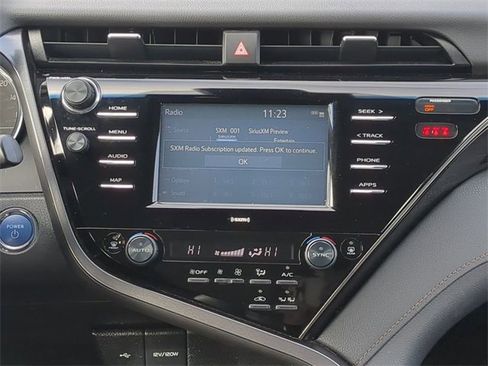 Used 2020 Toyota Camry LE image 16