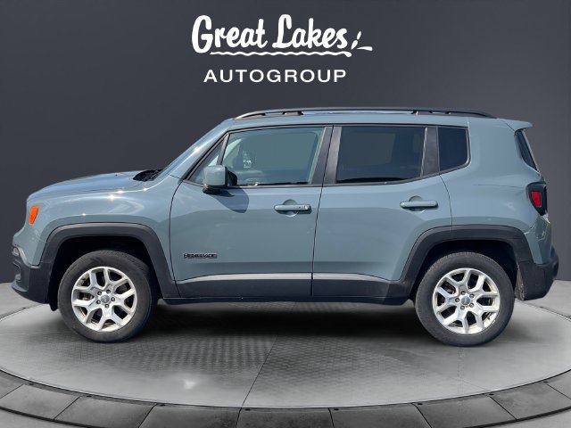 Used 2018 Jeep Renegade Latitude w/ Cold Weather Group AWD/4WD image 2