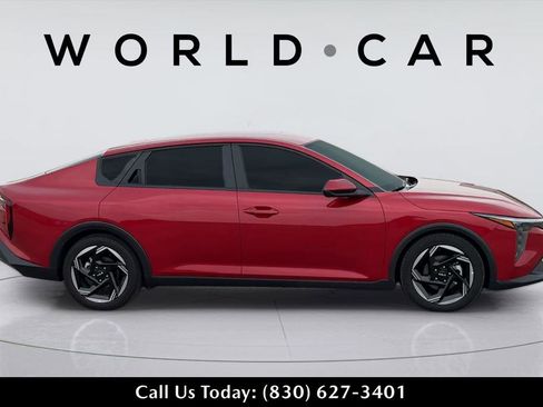 Certified 2025 Kia K4 EX FWD image 8