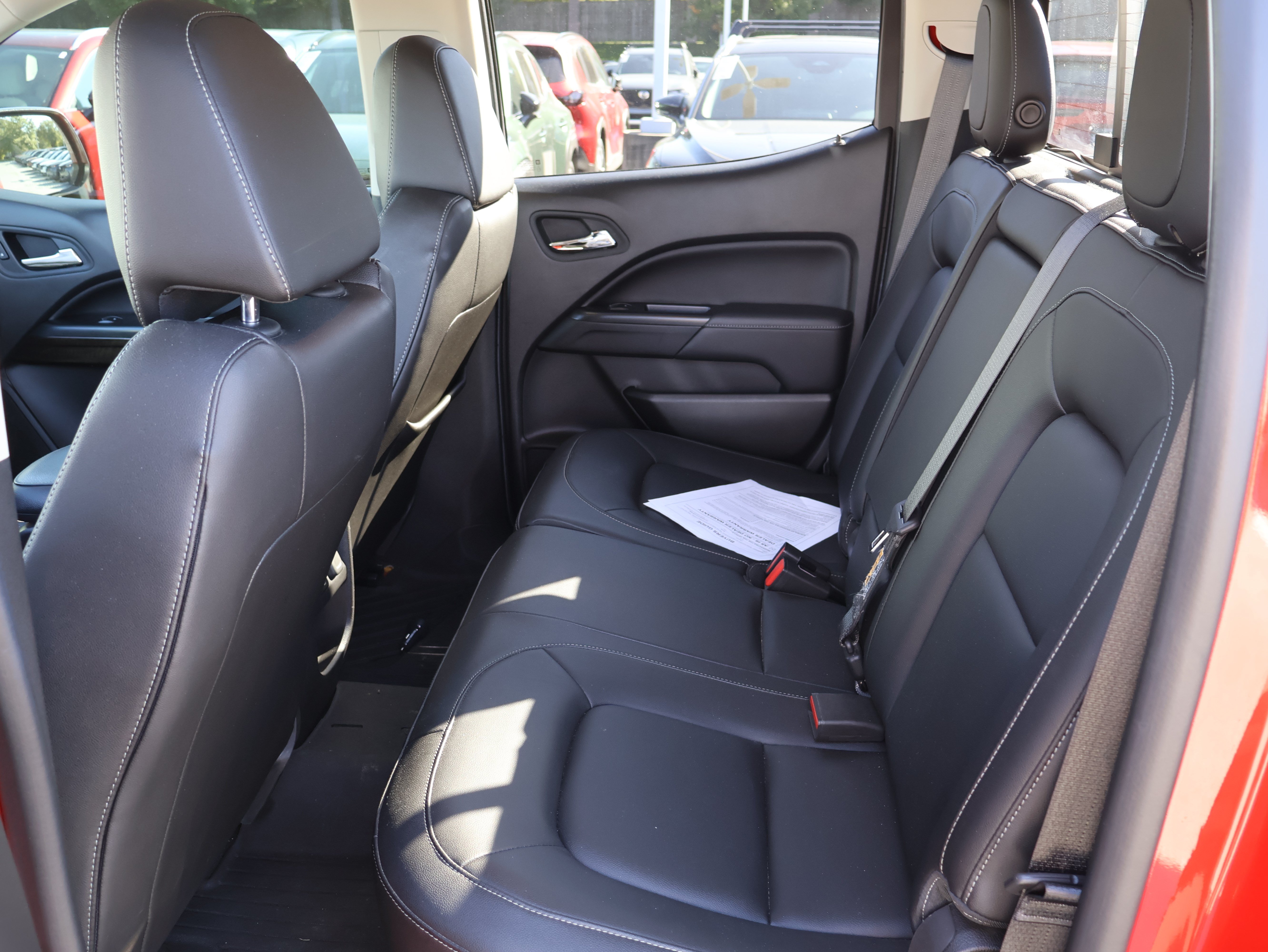 Used 2016 GMC Canyon SLT w/ Driver Alert Package AWD/4WD image 9