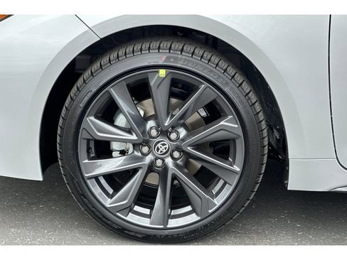 New 2026 Toyota Corolla SE w/ SE Package FWD image 32