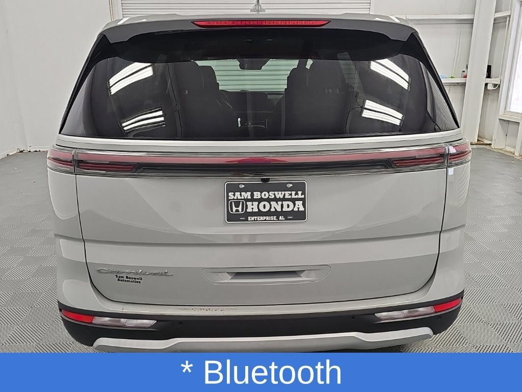 Used 2022 Kia Carnival EX FWD image 8