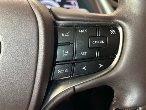 Used 2019 Lexus ES 300h w/ Premium Package FWD image 19