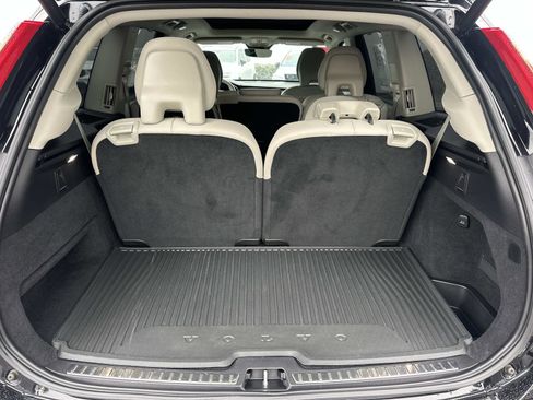 Certified 2023 Volvo XC90 T8 Ultimate image 24