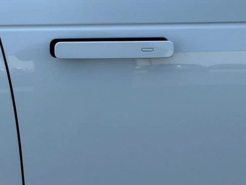 Used 2020 Land Rover Range Rover Velar S AWD/4WD image 16