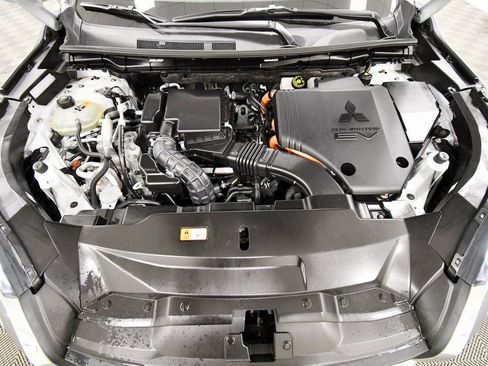 Used 2024 Mitsubishi Outlander SEL image 12