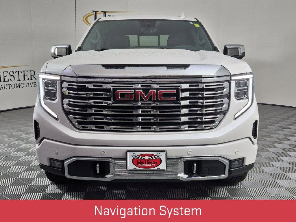 Used 2024 GMC Sierra 1500 Denali AWD/4WD image 9