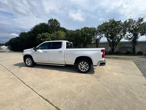 Used 2021 Chevrolet Silverado 1500 LTZ w/ Technology Package AWD/4WD image 14