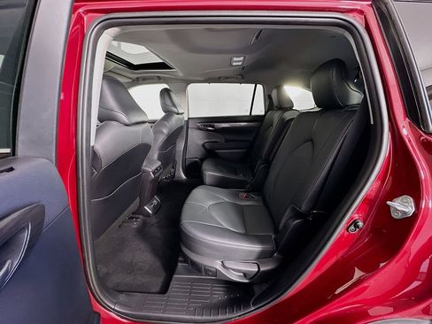Certified 2021 Toyota Highlander Limited image 26
