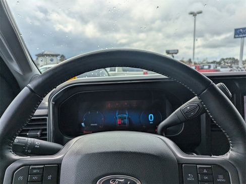 Used 2024 Ford F250 Lariat image 31