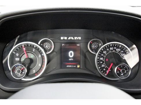 Used 2024 RAM 3500 Big Horn image 12