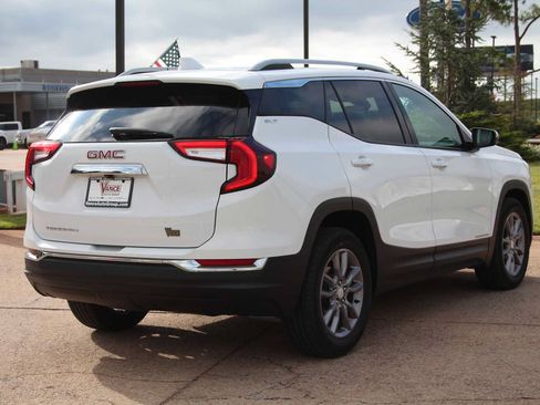 Used 2023 GMC Terrain SLT FWD image 13