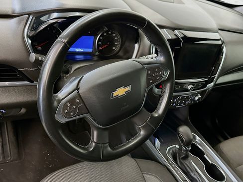 Used 2023 Chevrolet Traverse LT AWD/4WD image 18
