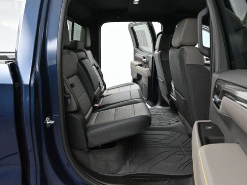 Used 2023 Chevrolet Silverado 1500 ZR2 w/ Technology Package image 33