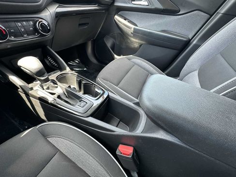 Certified 2023 Chevrolet TrailBlazer LT FWD image 37