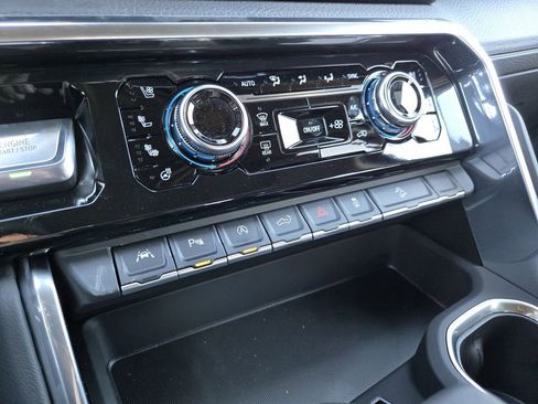 New 2026 GMC Sierra 1500 Denali AWD/4WD image 12