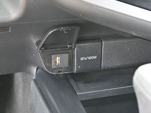 Used 2020 Toyota Camry LE FWD image 23