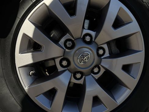 Used 2013 Toyota Tacoma PreRunner w/ SR5 Pkg image 9