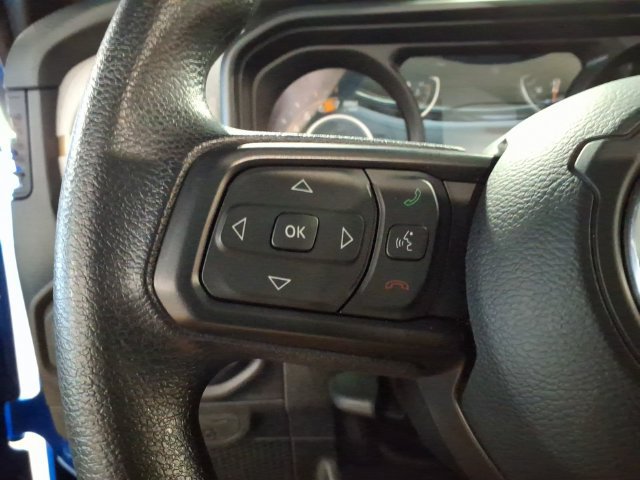 Used 2025 Jeep Wrangler Sport AWD/4WD image 17