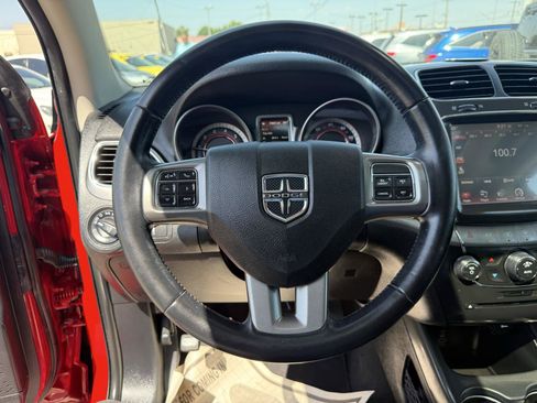 Used 2020 Dodge Journey Crossroad FWD image 16