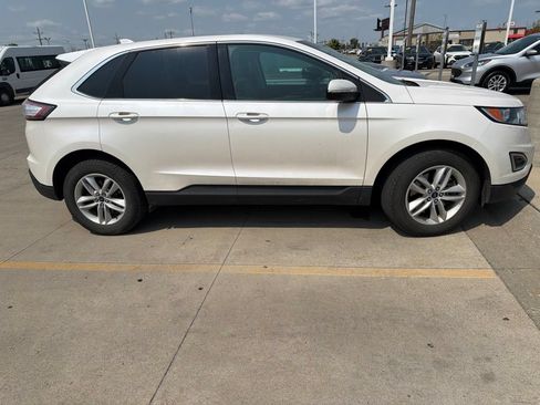 Used 2017 Ford Edge SEL w/ Equipment Group 201A AWD/4WD image 2
