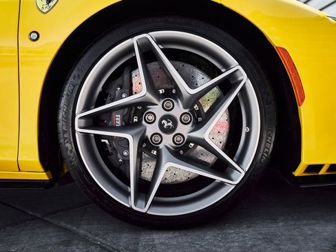 Used 2021 Ferrari F8 Tributo image 31