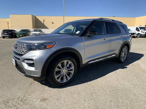Used 2022 Ford Explorer Limited image 4