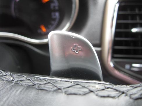 Used 2014 Jeep Grand Cherokee Limited w/ Trailer Tow Group IV image 39