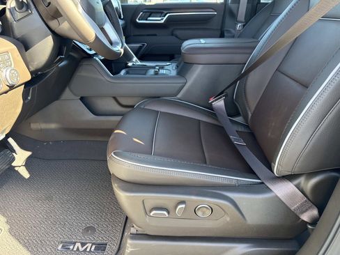 New 2026 GMC Sierra 2500 Denali w/ Denali Reserve Package image 24