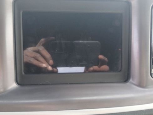 Used 2022 Dodge Charger SXT w/ Blacktop Package image 15