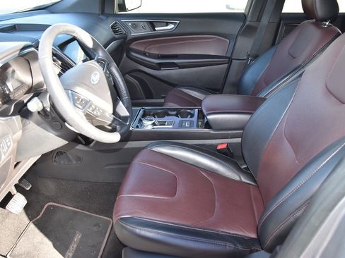 Used 2020 Ford Edge Titanium w/ Equipment Group 301A image 9