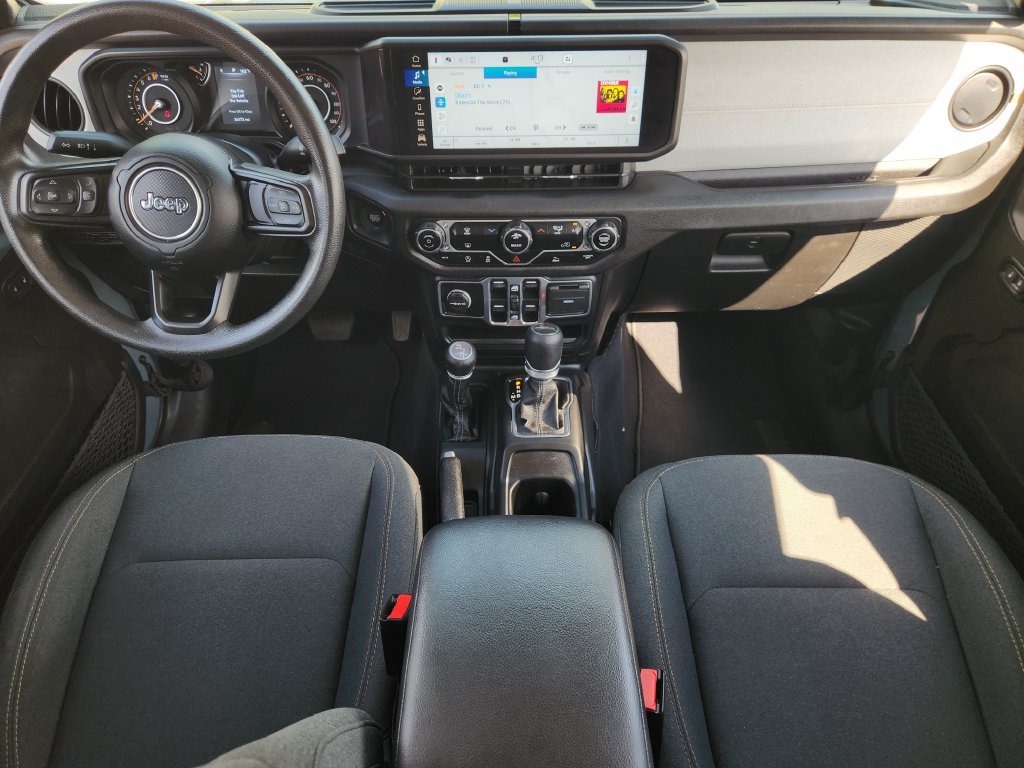 Used 2025 Jeep Gladiator Sport AWD/4WD image 20