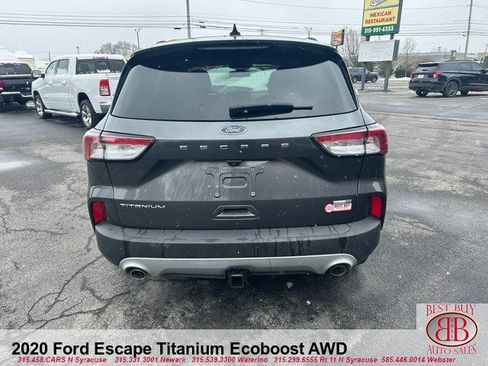 Used 2020 Ford Escape Titanium AWD/4WD image 4