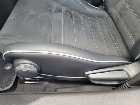 Used 2025 MAZDA MX-5 Miata RF Club RWD image 16