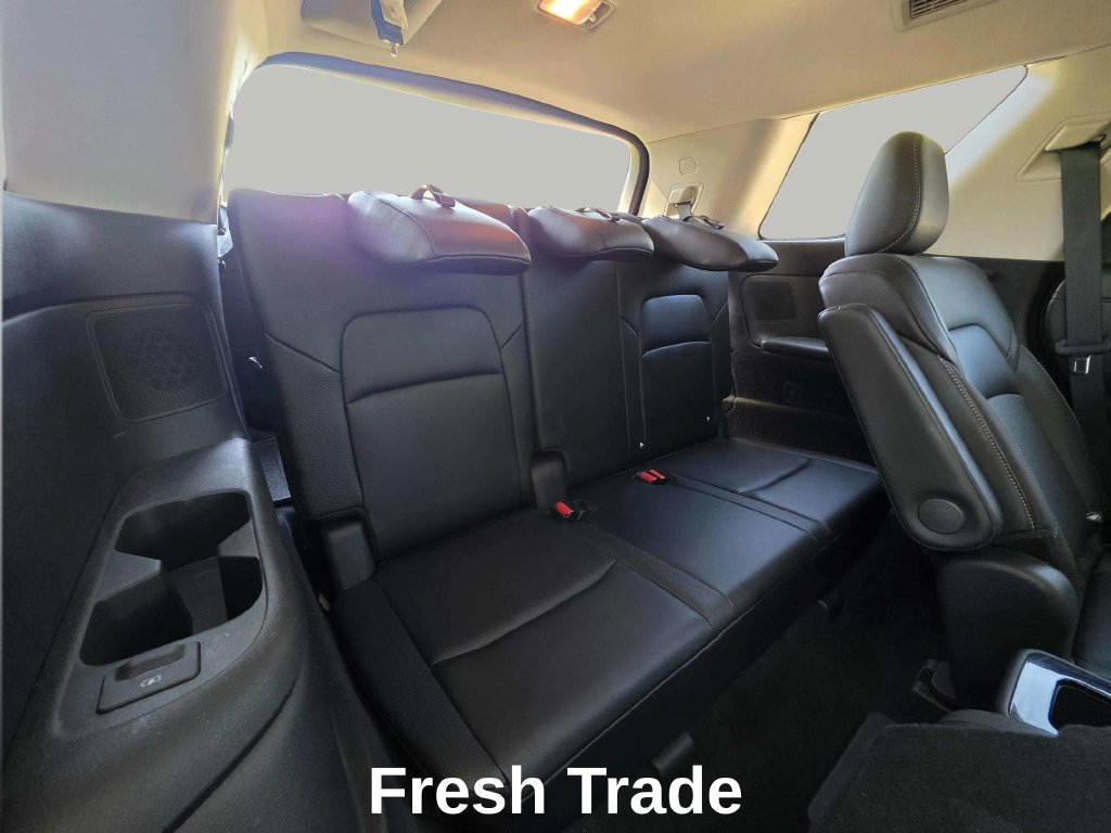 Used 2023 Nissan Pathfinder SL w/ SL Premium Package AWD/4WD image 9