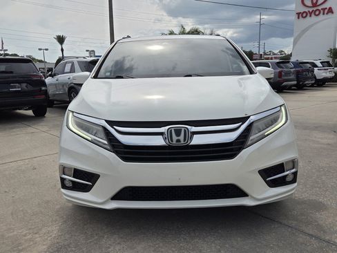 Used 2018 Honda Odyssey Elite image 2