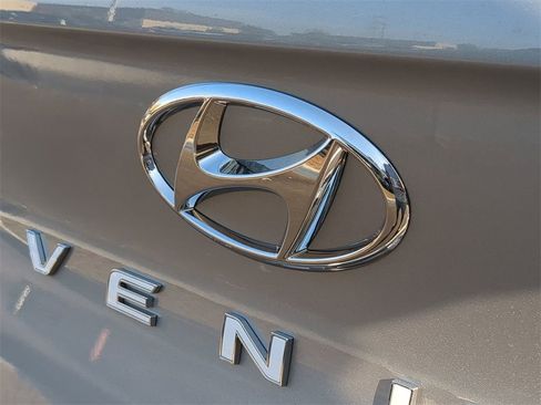 New 2026 Hyundai Venue SE image 13