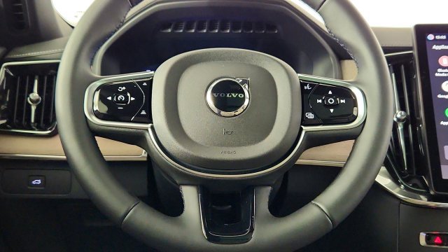 Used 2027 Volvo XC90 B6 Plus AWD/4WD image 25